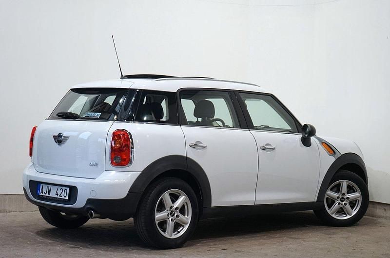 Begagnad Mini One Countryman 98 HK (72 kW) 2011 Vit SUV