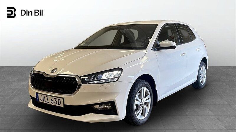 Vit Ny 2024 Skoda Fabia Selection Halvkombi | 189 900 kr (Marknadspris) - Bild 1/4