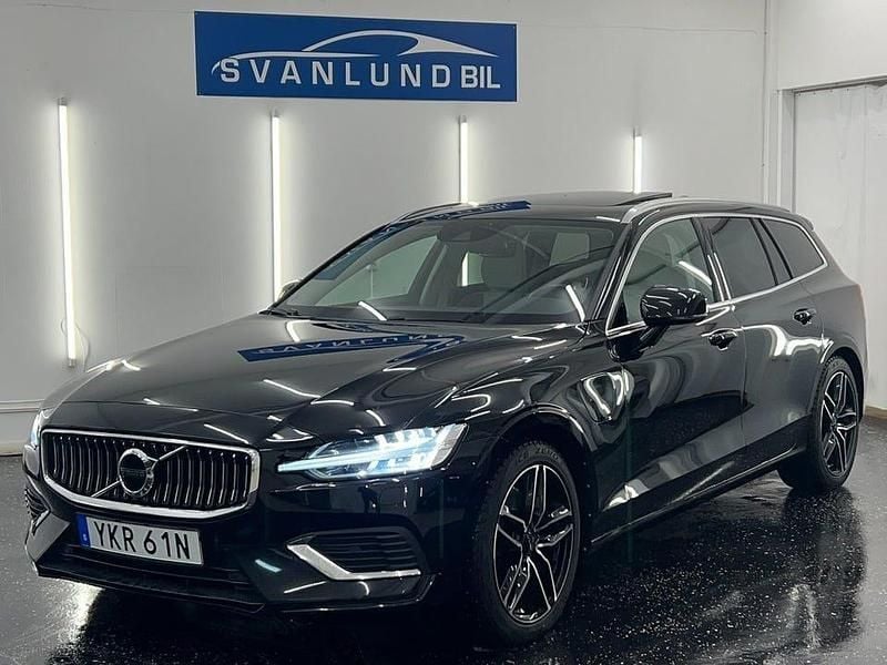 Svart Begagnad 2021 Volvo V60 Inscription Kombi | 289 800 kr (Marknadspris) - Bild 1/4