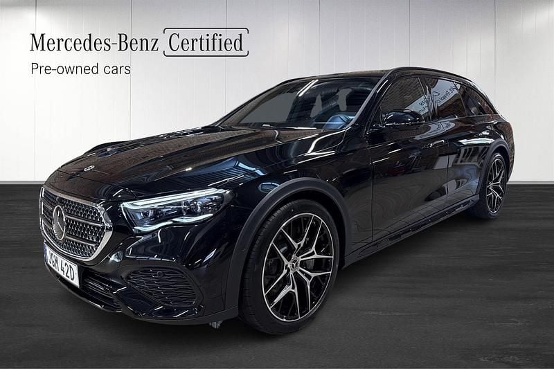 Begagnad Mercedes E300 2026 Svart Kombi