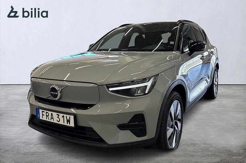 Grå Begagnad 2023 Volvo XC40 Core SUV | 399 900 kr - Bild 1/2