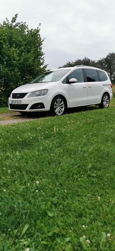 Begagnad 2014 Seat Alhambra Ecomotive Minibuss | 84 490 kr (Marknadspris) - Bild 1/4