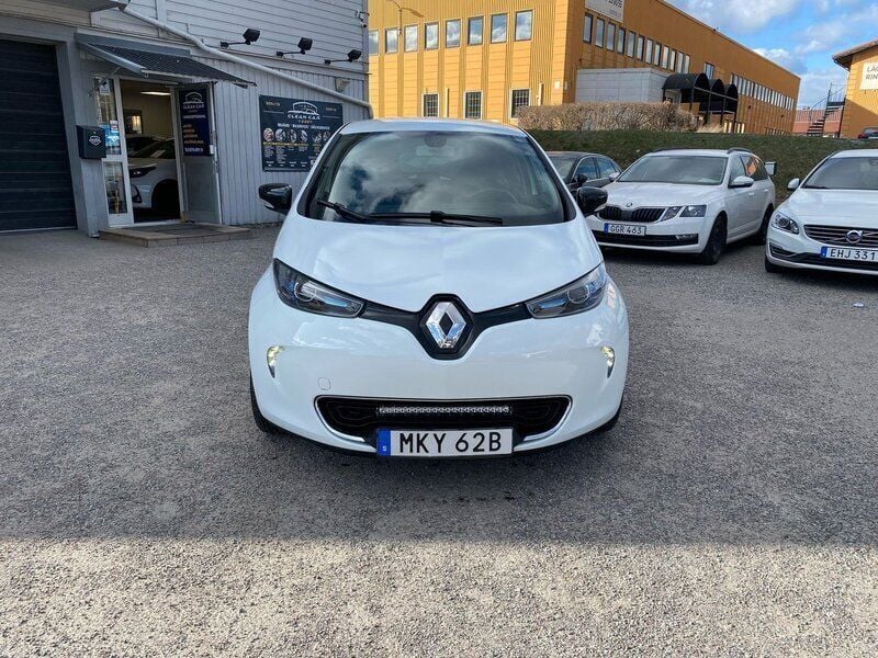 Vit Begagnad 2019 Renault Zoe Halvkombi | 109 900 kr (Bra pris) - Bild 1/4