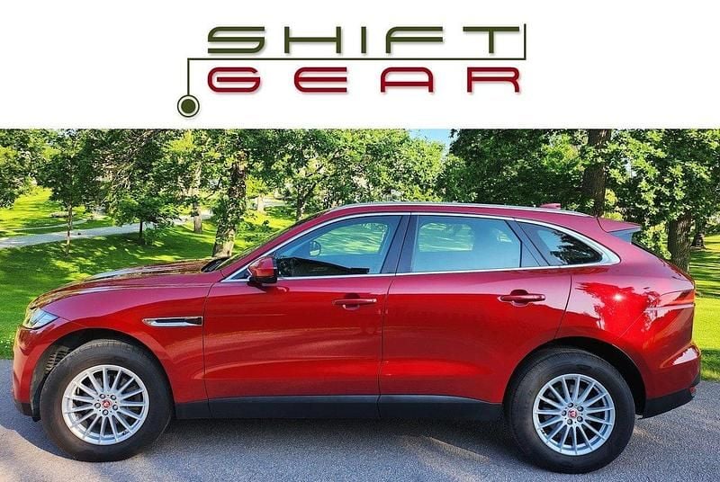 Röd metallic Begagnad 2017 Jaguar F-Pace SUV | 219 000 kr (Lite dyr) - Bild 1/4