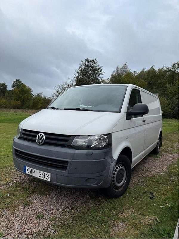 Vit Begagnad 2011 VW T5 Van | 70 000 kr (Bra pris) - Bild 1/4