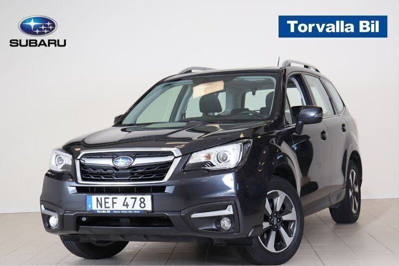 Mörkgrå Begagnad 2016 Subaru Forester XE SUV | 234 900 kr (Bra pris) - Bild 1/4