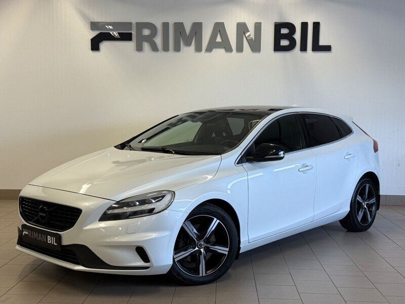 Vit Begagnad 2016 Volvo V40 R-Design Kombi | 169 900 kr (Marknadspris) - Bild 1/4