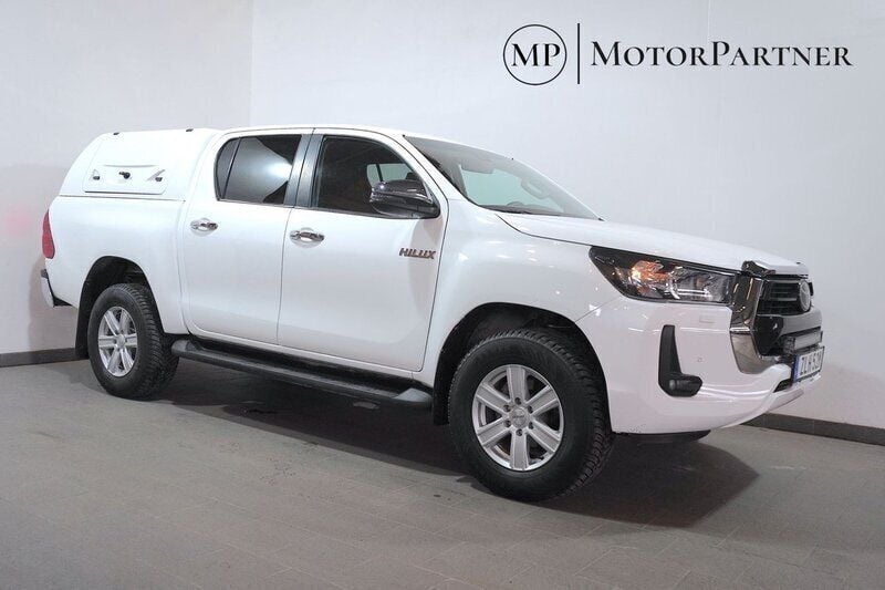 Vit Begagnad 2022 Toyota HiLux Pickup | 459 900 kr (Superpris) - Bild 1/4