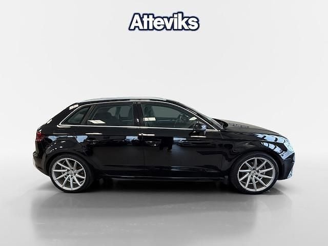 Begagnad Audi A3 Sport 150 HK (110 kW) 2014 Svart