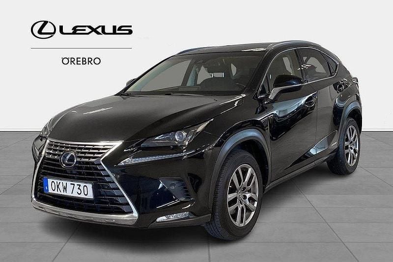 Svart Begagnad 2018 Lexus NX300h Executive Line SUV | 249 900 kr (Marknadspris) - Bild 1/4
