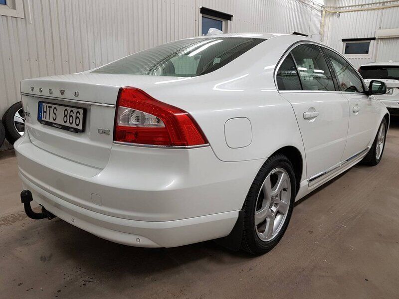 Begagnad Volvo S80 116 HK (85 kW) 2013 Vit Sedan