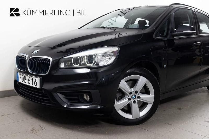 Begagnad BMW 225 Active Tourer Performance 227 HK (166 kW) 2017 Svart Minibuss