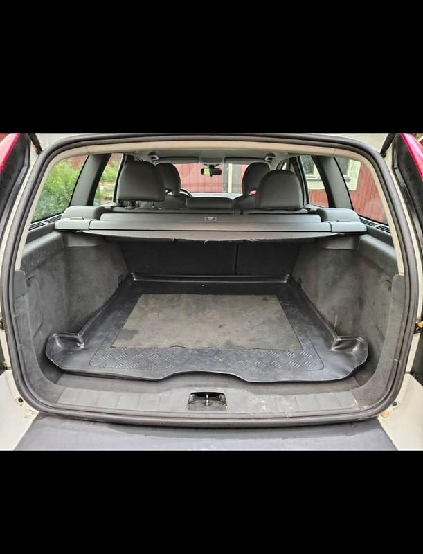 Begagnad Volvo V50 125 HK (91 kW) 2006 Kombi