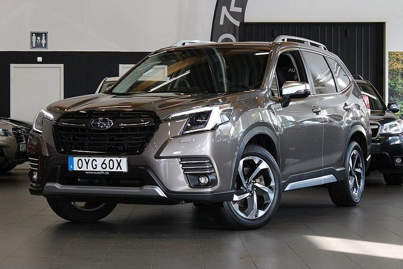 Brun Begagnad 2023 Subaru Forester SUV | 379 900 kr (Bra pris) - Bild 1/4