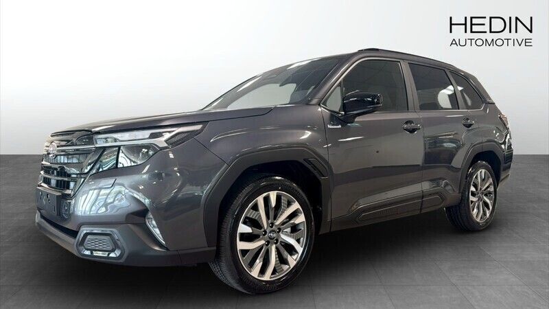 Ny 2025 Subaru Forester SUV | 414 900 kr (Marknadspris) - Bild 1/4