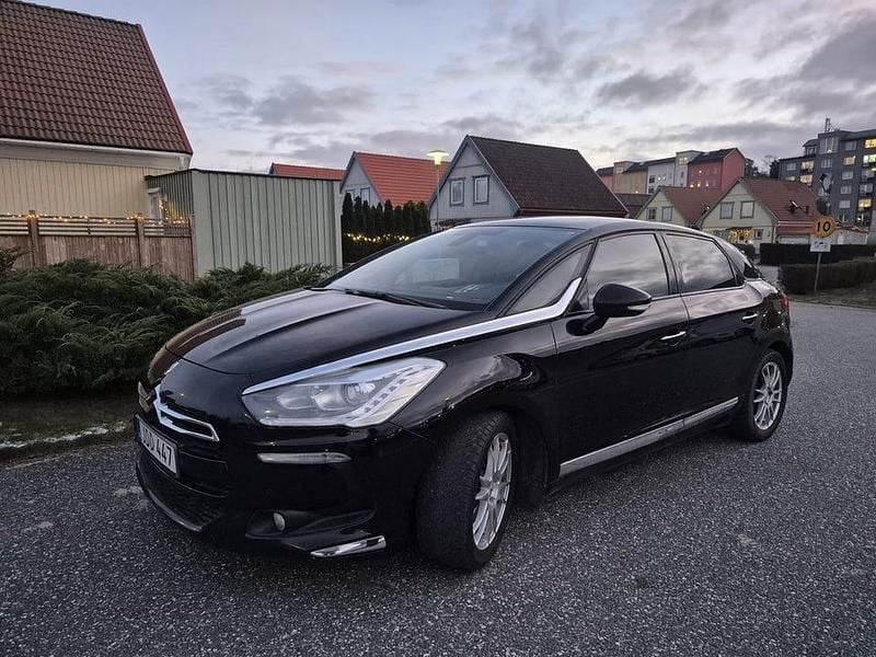 Begagnad 2012 Citroën DS5 Halvkombi | 69 900 kr (Bra pris) - Bild 1/4