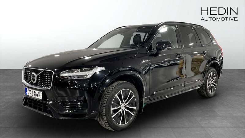 Svart Begagnad 2019 Volvo XC90 R-Design SUV | 489 900 kr (Marknadspris) - Bild 1/4