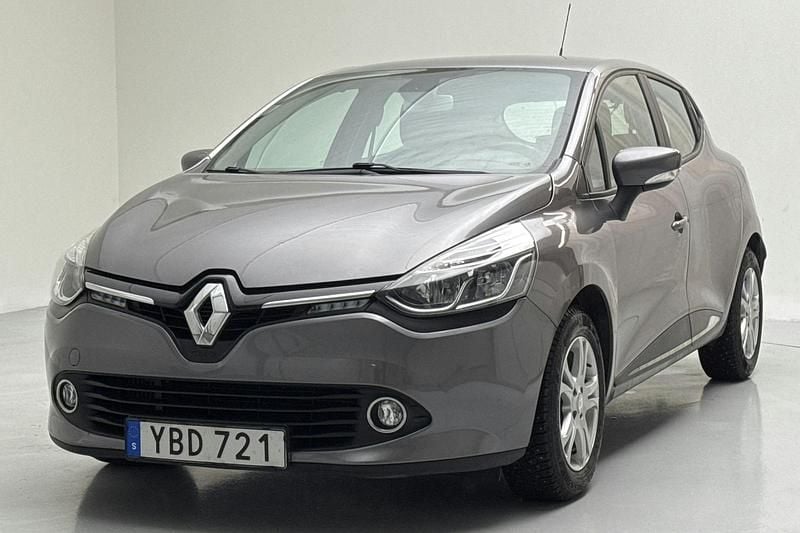 Grå Begagnad 2016 Renault Clio IV Dynamique | 96 500 kr (Marknadspris) - Bild 1/4
