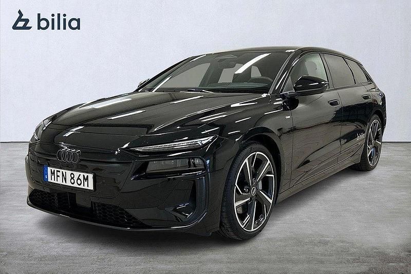 Svart (mytsvart metallic) Begagnad 2025 Audi A6 e-tron S-Line Kombi | 919 000 kr - Bild 1/4