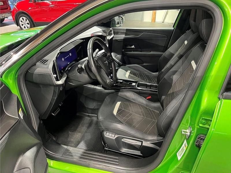 Begagnad Opel Mokka Ultimate 131 HK (96 kW) 2023 Grön SUV