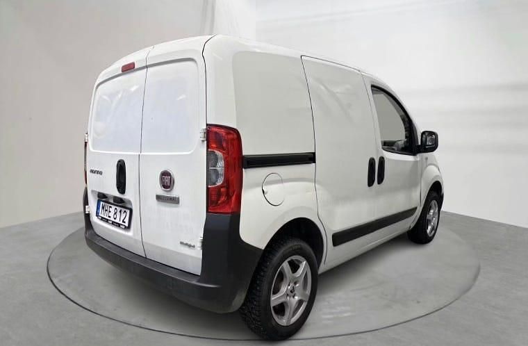 Begagnad Fiat Fiorino 75 HK (55 kW) 2016 Minibuss