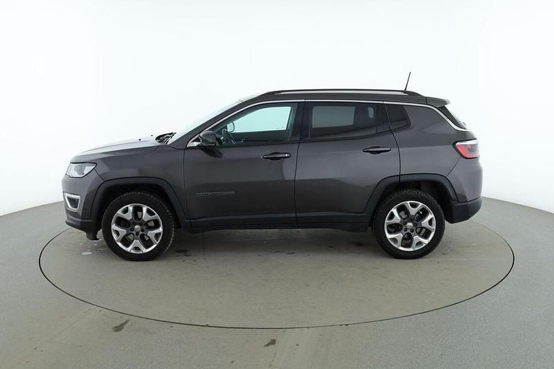 Begagnad Jeep Compass Limited 171 HK (125 kW) 2017 Grå SUV