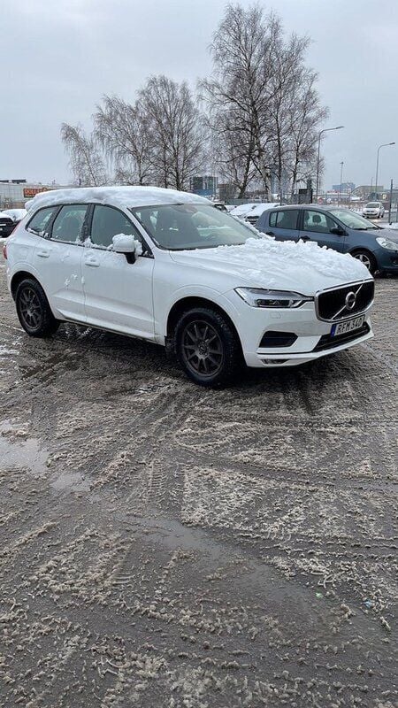 Vit Begagnad 2020 Volvo XC60 Momentum SUV | 285 000 kr (Bra pris) - Bild 1/4