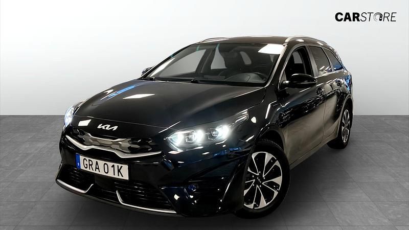 Svart Begagnad 2023 Kia Ceed Sportswagon Advance Kombi | 254 900 kr (Marknadspris) - Bild 1/4