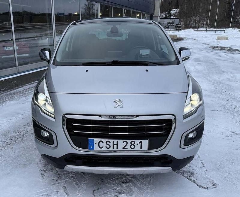 Begagnad Peugeot 3008 120 HK (88 kW) 2016 Grå metallilack SUV