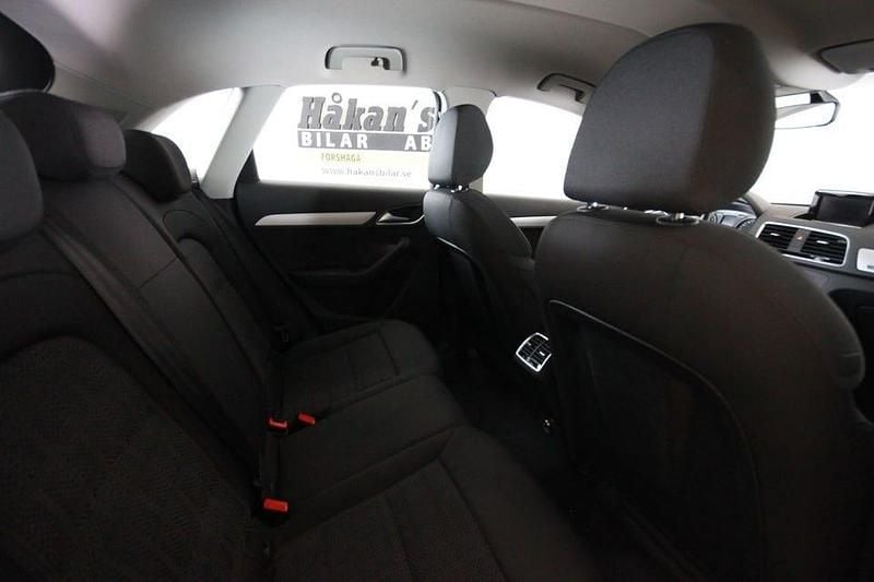 Begagnad Audi Q3 150 HK (110 kW) 2017 Grå SUV