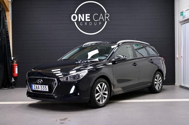Svart Begagnad 2017 Hyundai i30 Kombi | 129 800 kr (Marknadspris) - Bild 1/4