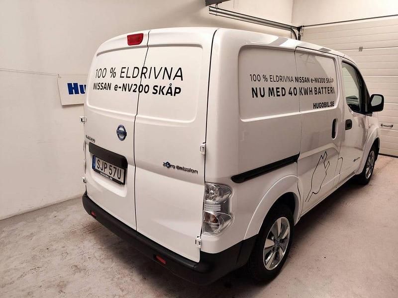 Begagnad Nissan e-NV200 Premium Edition 386 kW (526 HK) 2019 Vit Minibuss