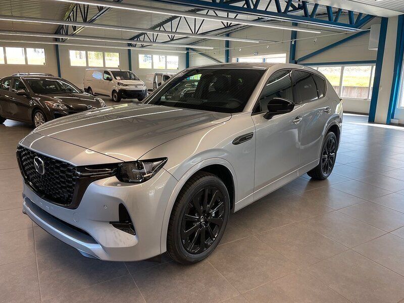 Grå Ny 2024 Mazda CX-60 Homura-Line SUV | 627 000 kr (Lite dyr) - Bild 1/4