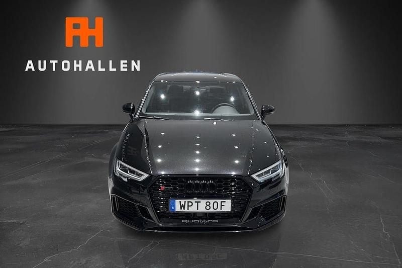 Begagnad Audi RS3 400 HK (294 kW) 2019 Svart Sedan