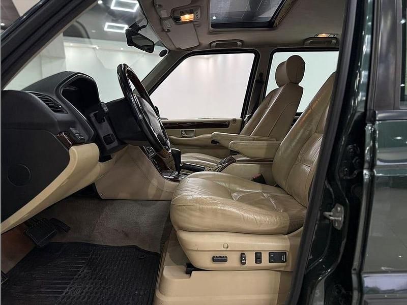 Begagnad Land Rover Range Rover 218 HK (160 kW) 2001 Mörkgrön SUV
