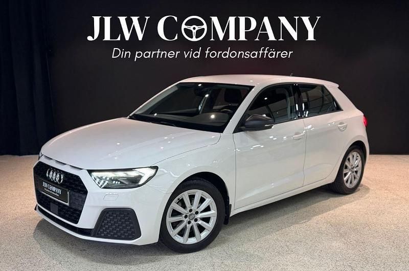 Begagnad 2019 Audi A1 Sportback Proline Halvkombi | 182 900 kr (Marknadspris) - Bild 1/4