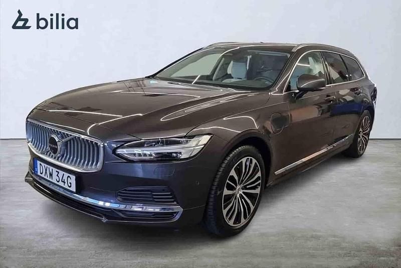 Grå Begagnad 2024 Volvo V90 Core Kombi | 519 000 kr (Lite dyr) - Bild 1/1