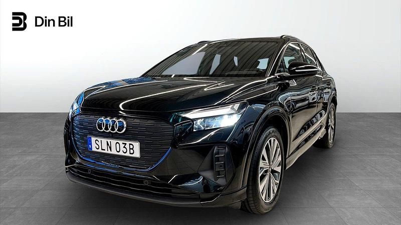 Mytsvart metallic Begagnad 2022 Audi Q4 e-tron Proline SUV | 399 000 kr - Bild 1/4