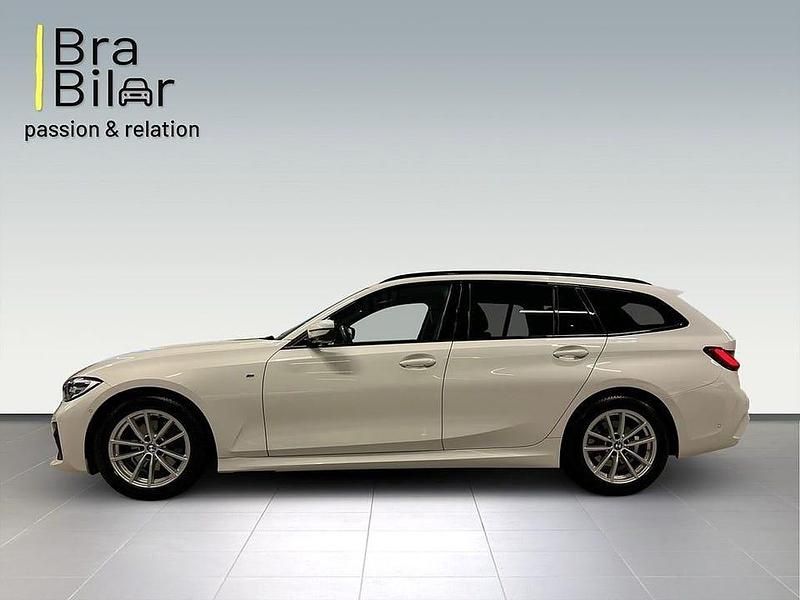 Begagnad BMW 320 M Sport 190 HK (139 kW) 2021 Vit Kombi