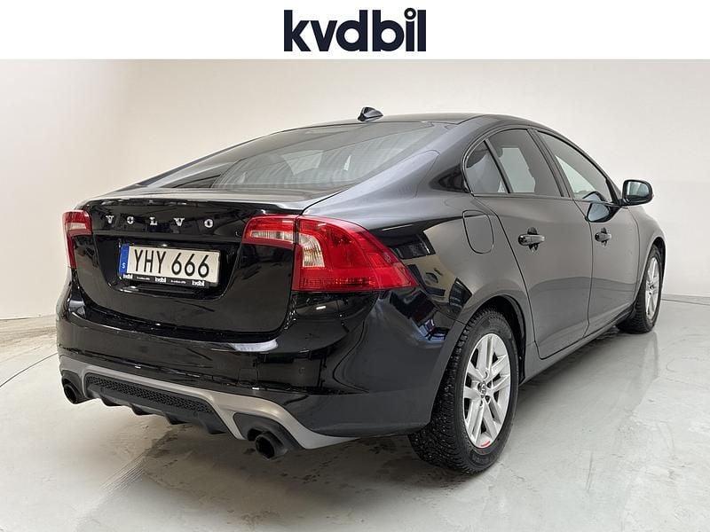 Begagnad Volvo S60 2017 Svart Sedan