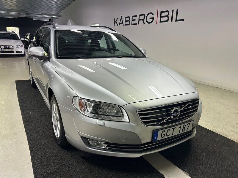 Silver Begagnad 2015 Volvo V70 Momentum Kombi | 167 900 kr (Lite dyr) - Bild 1/4