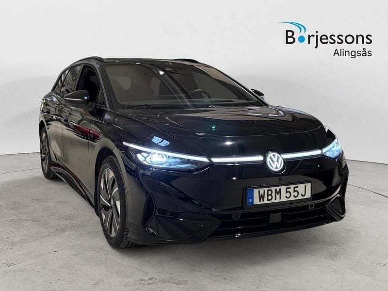 Begagnad VW ID.7 Pro 213 kW (290 HK) 2025 Svart Kombi