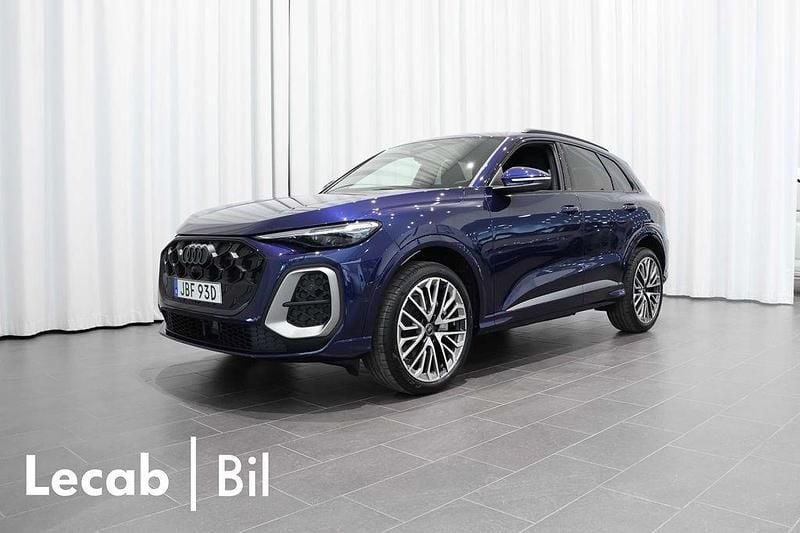 Blå (navarrablå metallic) Ny 2025 Audi Q5 Sportback S-Line SUV | 820 600 kr (Lite dyr) - Bild 1/4