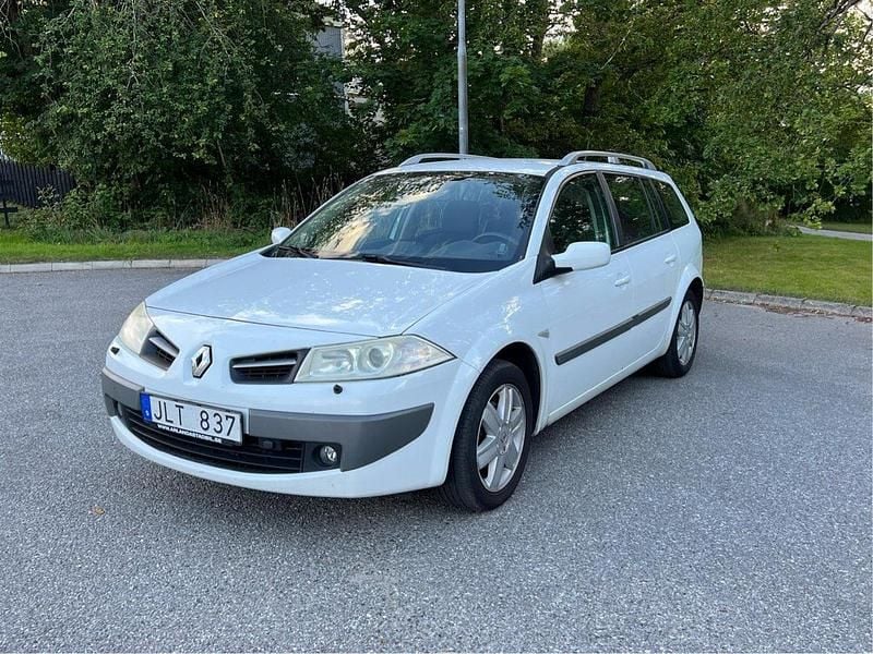 Vit Begagnad 2008 Renault Mégane GrandTour Kombi | 19 900 kr (Marknadspris) - Bild 1/4