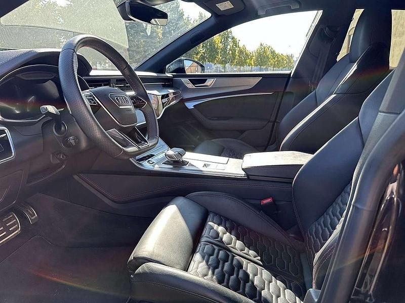 Begagnad Audi RS7 600 HK (441 kW) 2021 Sebringsvart kristalleffekt| svart läder valcona Halvkombi