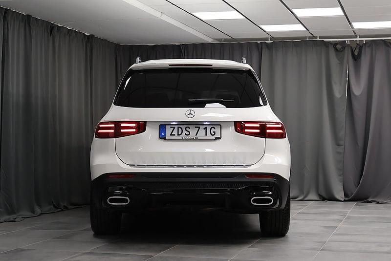Begagnad Mercedes GLB220 Premium 2025 SUV