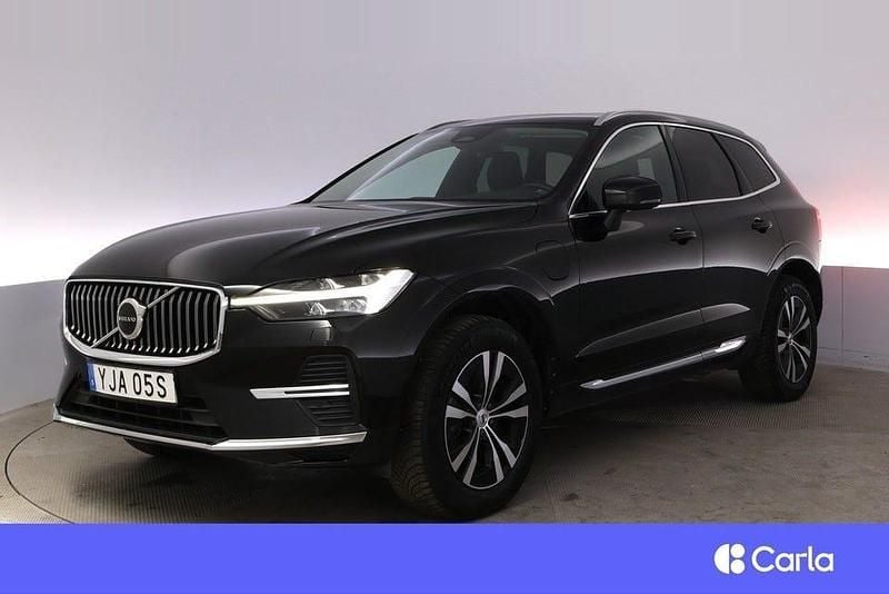 Svart Begagnad 2023 Volvo XC60 Core SUV | 424 900 kr (Marknadspris) - Bild 1/2