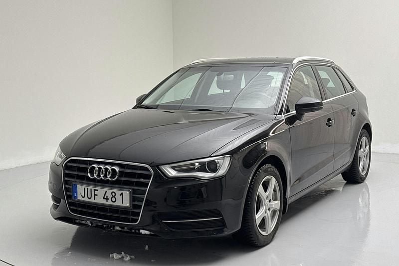 Svart Begagnad 2016 Audi A3 | 136 000 kr (Marknadspris) - Bild 1/4