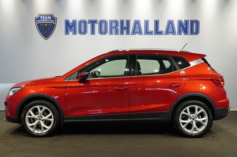Röd Begagnad 2022 Seat Arona FR SUV | 209 900 kr (Lite dyr) - Bild 1/4