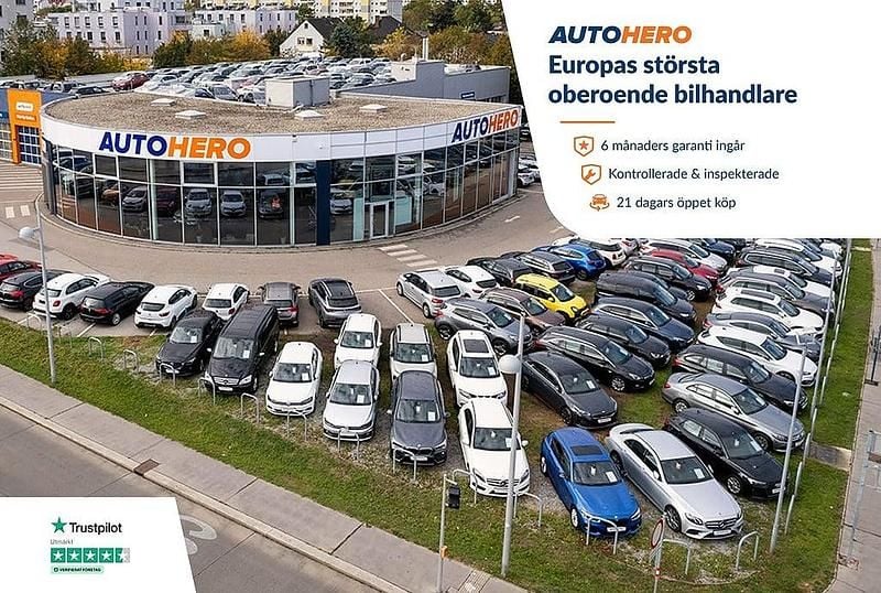 Vit Begagnad 2018 Skoda Fabia Style Halvkombi | 139 000 kr (Marknadspris) - Bild 1/4